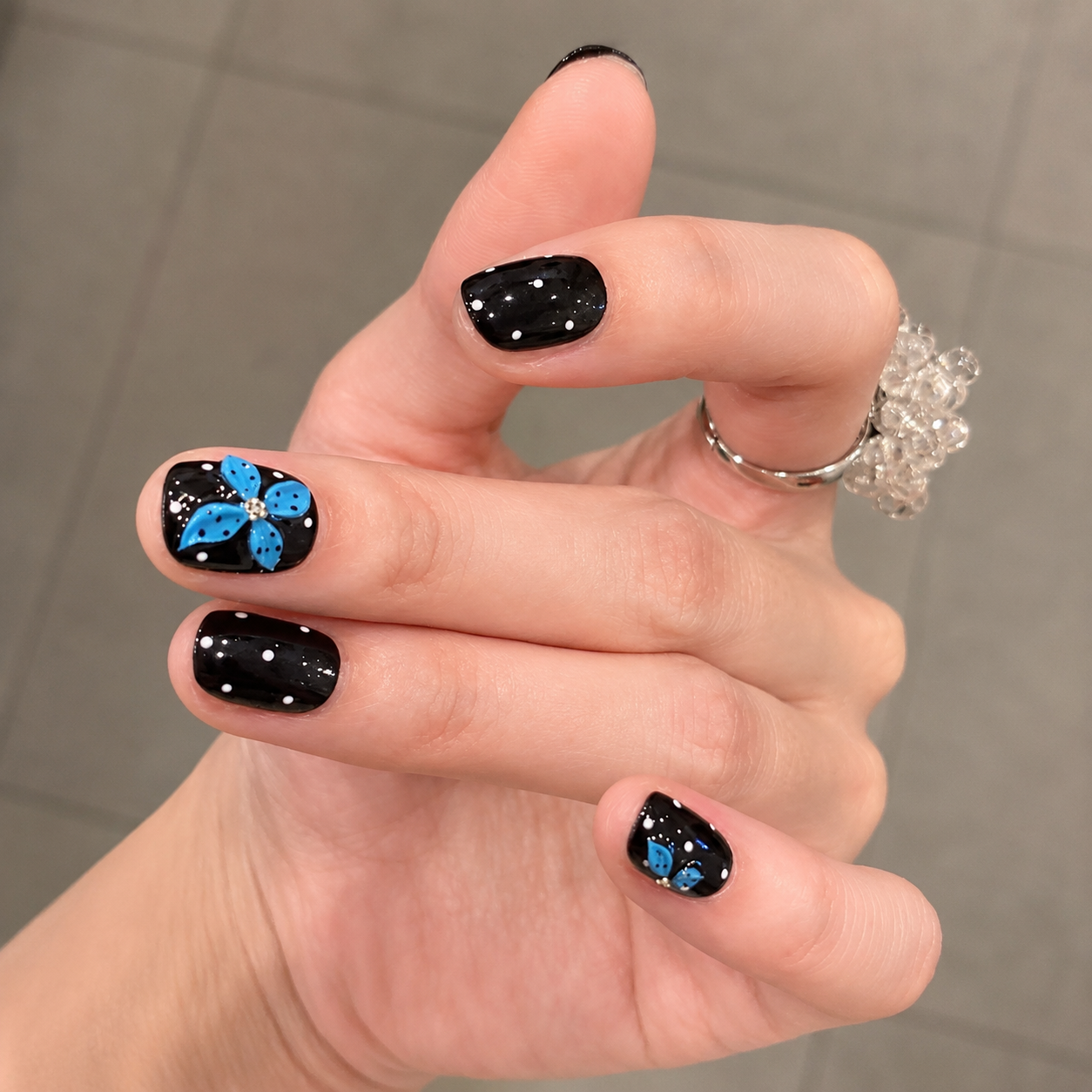 Blue Black Polka Dot Floral Press-On Nails product image