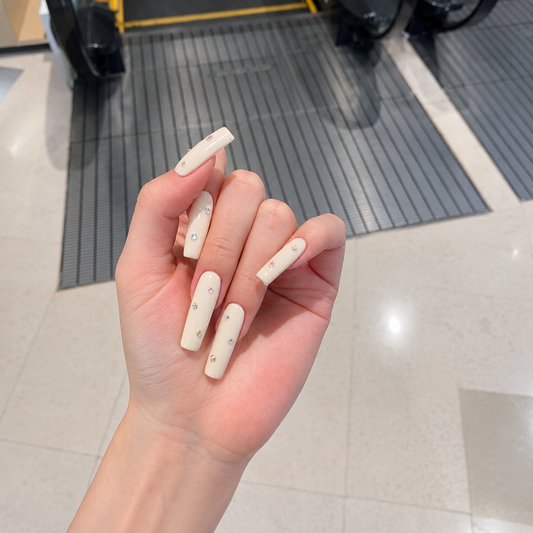 Minimalist White Cream Press-On Nails product image