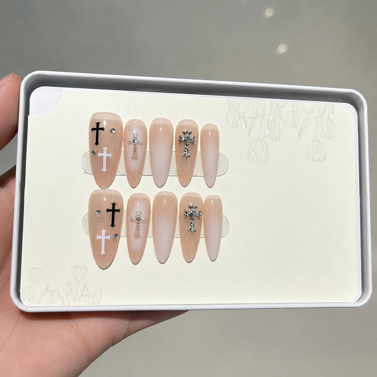 White Gloss Cross Cat Eye Press-On Nails product image