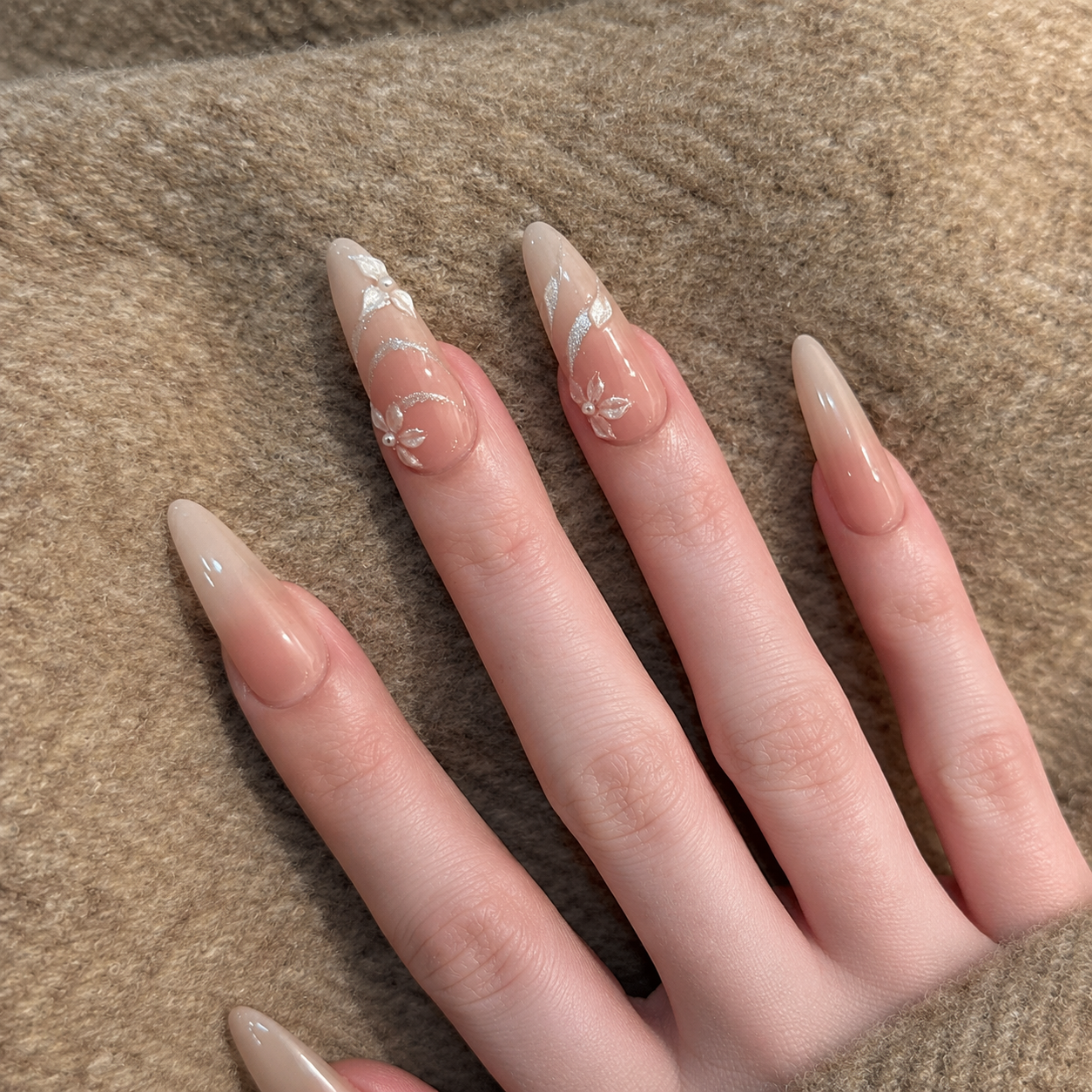 Ribbon Cat Eye Floral Press-On Nails product image
